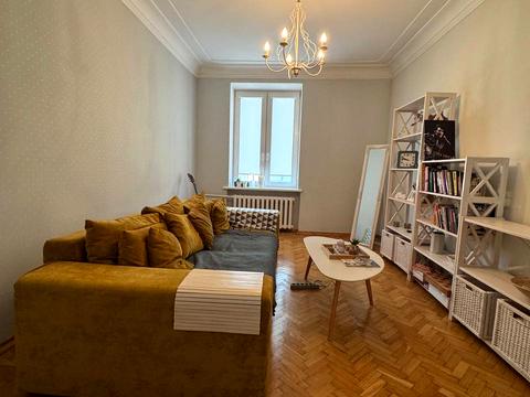 квартира за адресою Донця-Захаржевського вул., 5