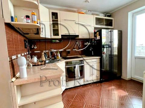 квартира за адресою Печерська вул., 6