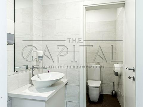 комерційна за адресою Саперно-Слобідська вул., 22