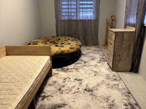 квартира за адресою Івана Нечуя-Левицького вул. (Каруни), 4