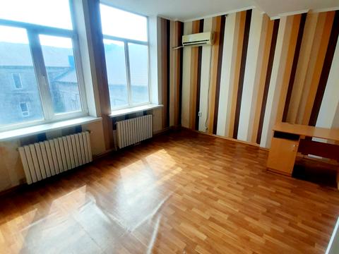 комерційна за адресою Кам'янське (Дніпродзержинськ), проспект Свободы, 17