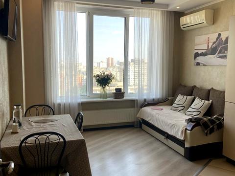 квартира за адресою Богатирська вул., 6-А