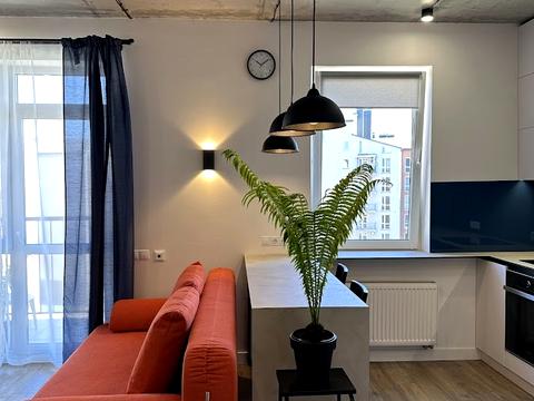 квартира за адресою Героїв Крут вул., 8