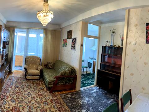 квартира за адресою Верховної Ради бульв., 27-Б