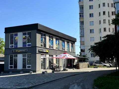 комерційна за адресою Шевченка вул., 6
