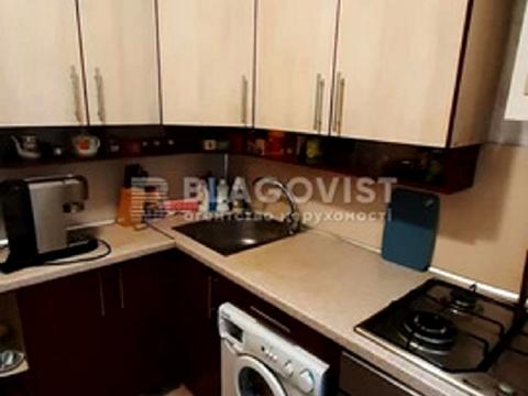 квартира за адресою Депутатська вул., 13