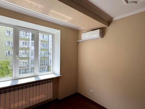 квартира по адресу Строителей ул., 30