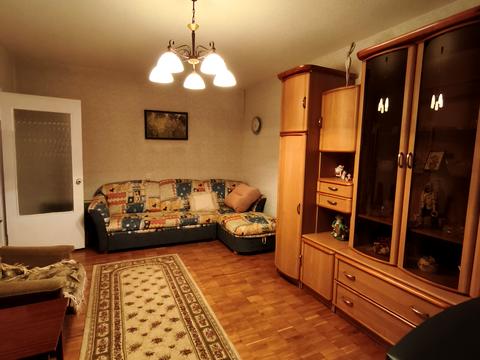 квартира за адресою Академіка Єфремова вул. (Командарма Уборевича), 25