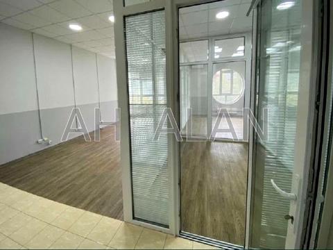 комерційна за адресою Кловський узвіз, 7a