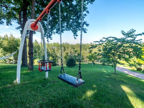 будинок за адресою Вишнева вул., 4