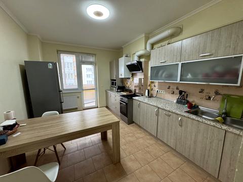 квартира за адресою Червоної Калини просп., 72-А