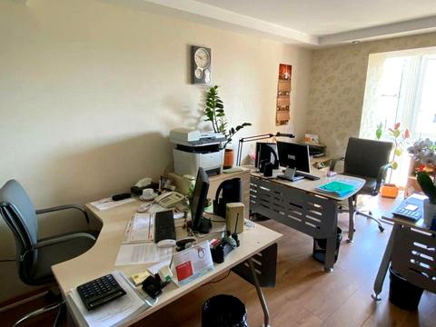 комерційна за адресою Дмитрівська вул., 52-Б
