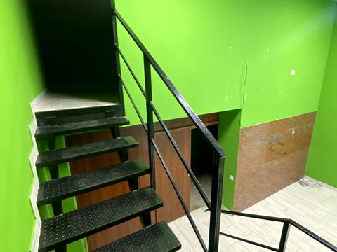 комерційна за адресою Шептицького вул., 100Б