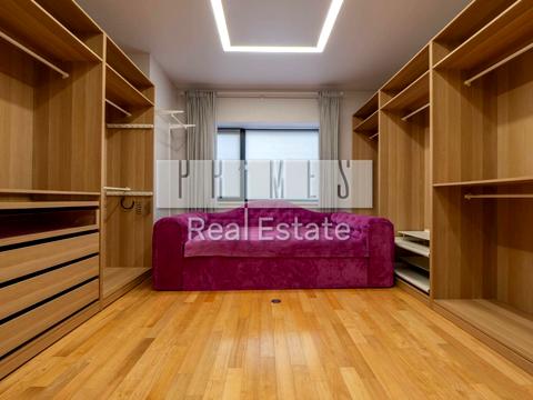 будинок за адресою Молодіжна вул.