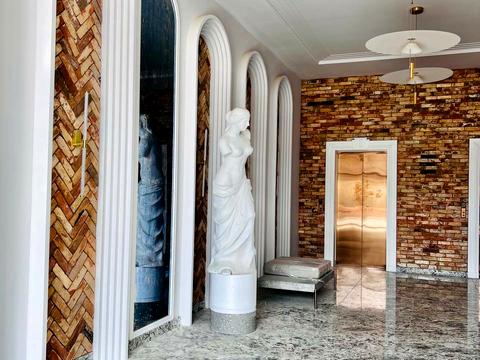 коммерческая по адресу Ломаная ул., 18