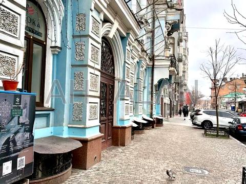 коммерческая по адресу Ярославов Вал ул., 16