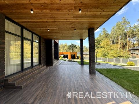 будинок за адресою Квітнева вул.