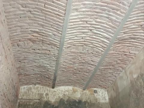 комерційна за адресою Івана Франка вул., 21