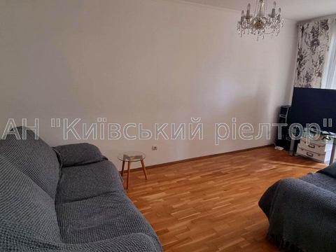 квартира за адресою Каштанова вул., 15-Б