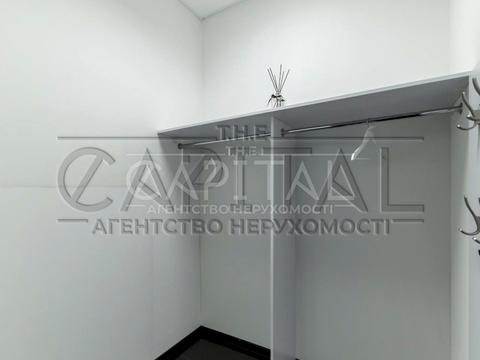комерційна за адресою Кловський узвіз, 7a