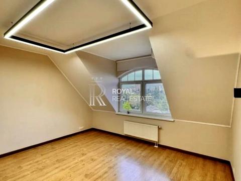 будинок за адресою Крутогірна вул., 52