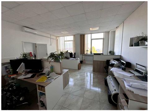 комерційна за адресою Кирилівська вул. (Фрунзе), 160