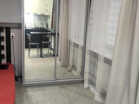 квартира за адресою Макарова вул. (Більшовицька), 1