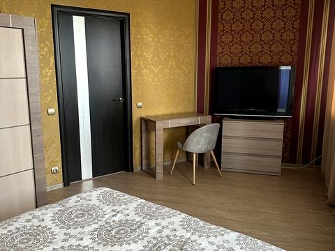 квартира за адресою Київ, Срібнокільська вул., 12