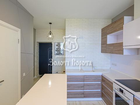 квартира за адресою Андрія Малишка вул. (Льва Толстого), 81