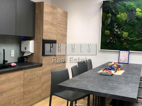 комерційна за адресою Михайла Грушевського вул., 9б