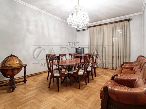 комерційна за адресою Саксаганського вул., 29