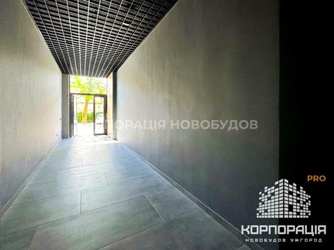 комерційна за адресою Бобяка, 1Б