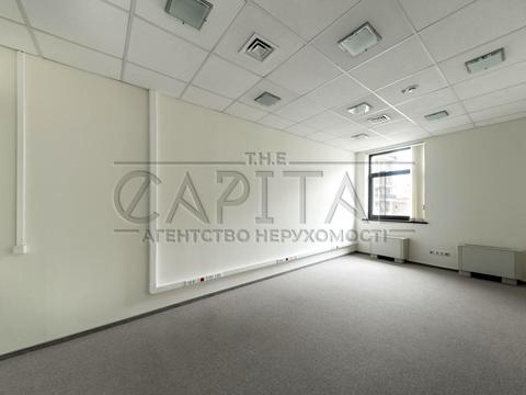 комерційна за адресою Ярославів Вал вул., 23-А