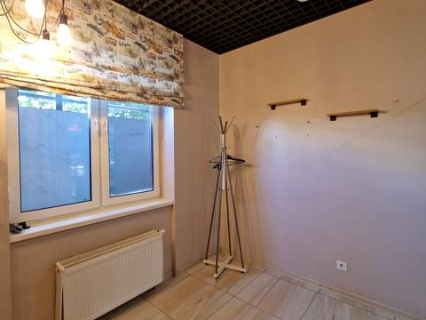 комерційна за адресою Соломії Крушельницької вул., 15-А