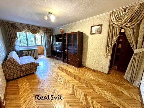 квартира за адресою Привокзальна вул., 12