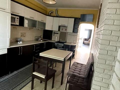 дом по адресу с. Рясное-русское, Брюховицька