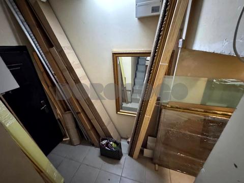 комерційна за адресою Пирогова вул., 2