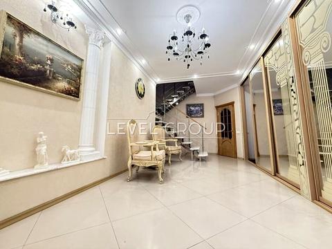 будинок за адресою Богатирська вул., 30а