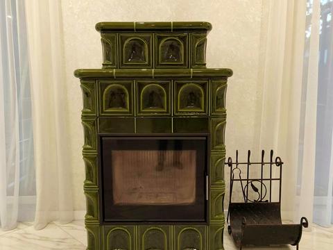 будинок за адресою Євгена Коновальця вул., 38