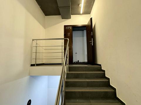 комерційна за адресою Героїв УПА вул., 73