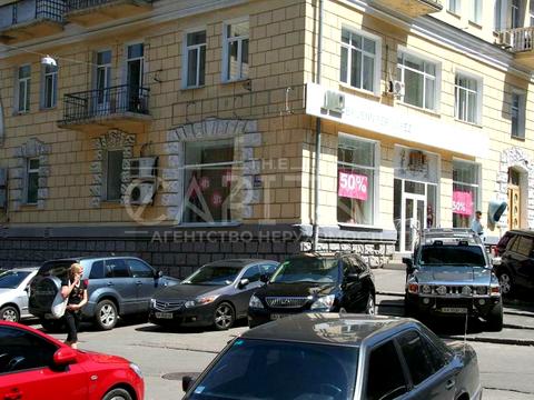 комерційна за адресою Лютеранська вул., 3