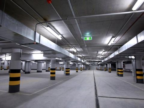 паркоместо по адресу Андрея Верхогляда ул. (Михайла Драгомирова), 11