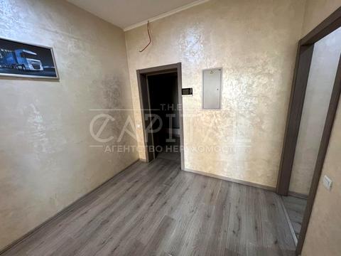 коммерческая по адресу Антоновича, 103