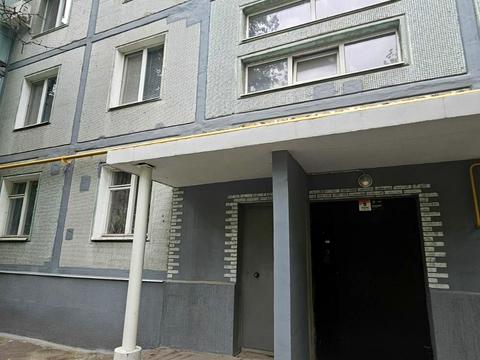 квартира за адресою Українська вул., 8