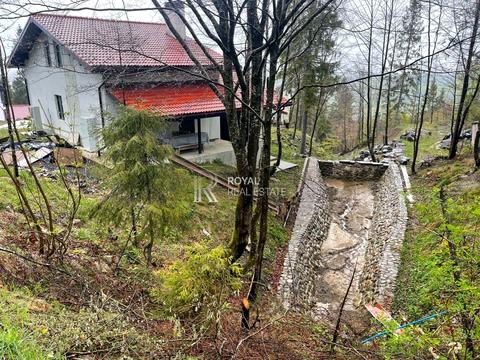 коммерческая по адресу бугель Магура, 3