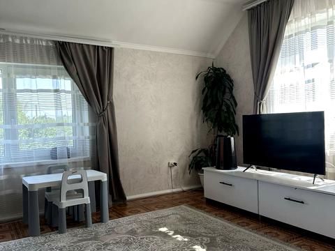 будинок за адресою Грушевского, 8