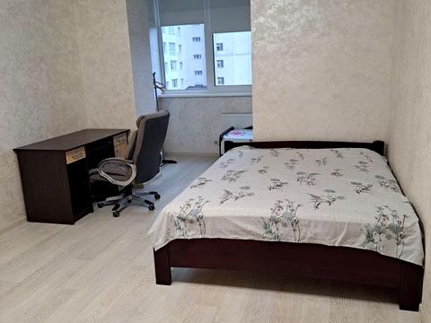 квартира за адресою Довженка вул., 4