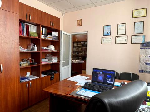 комерційна за адресою Завадського вул., 54