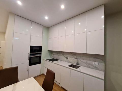 квартира за адресою Дніпровська набережна вул., 20-Б