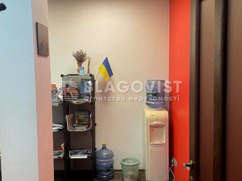 комерційна за адресою Євгена Чикаленка вул. (Пушкінська), 32-Б